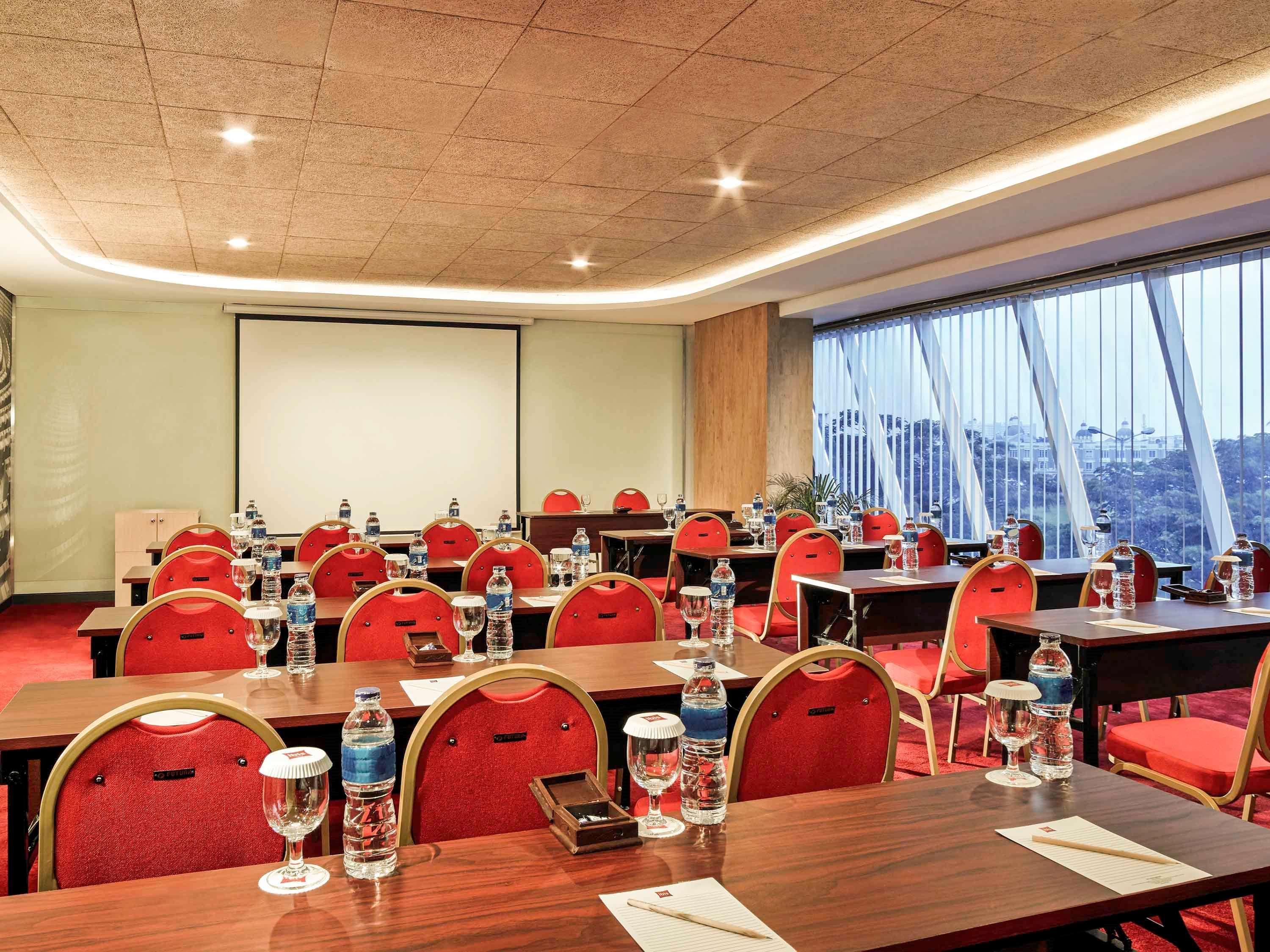Ibis Gading Serpong Exterior photo